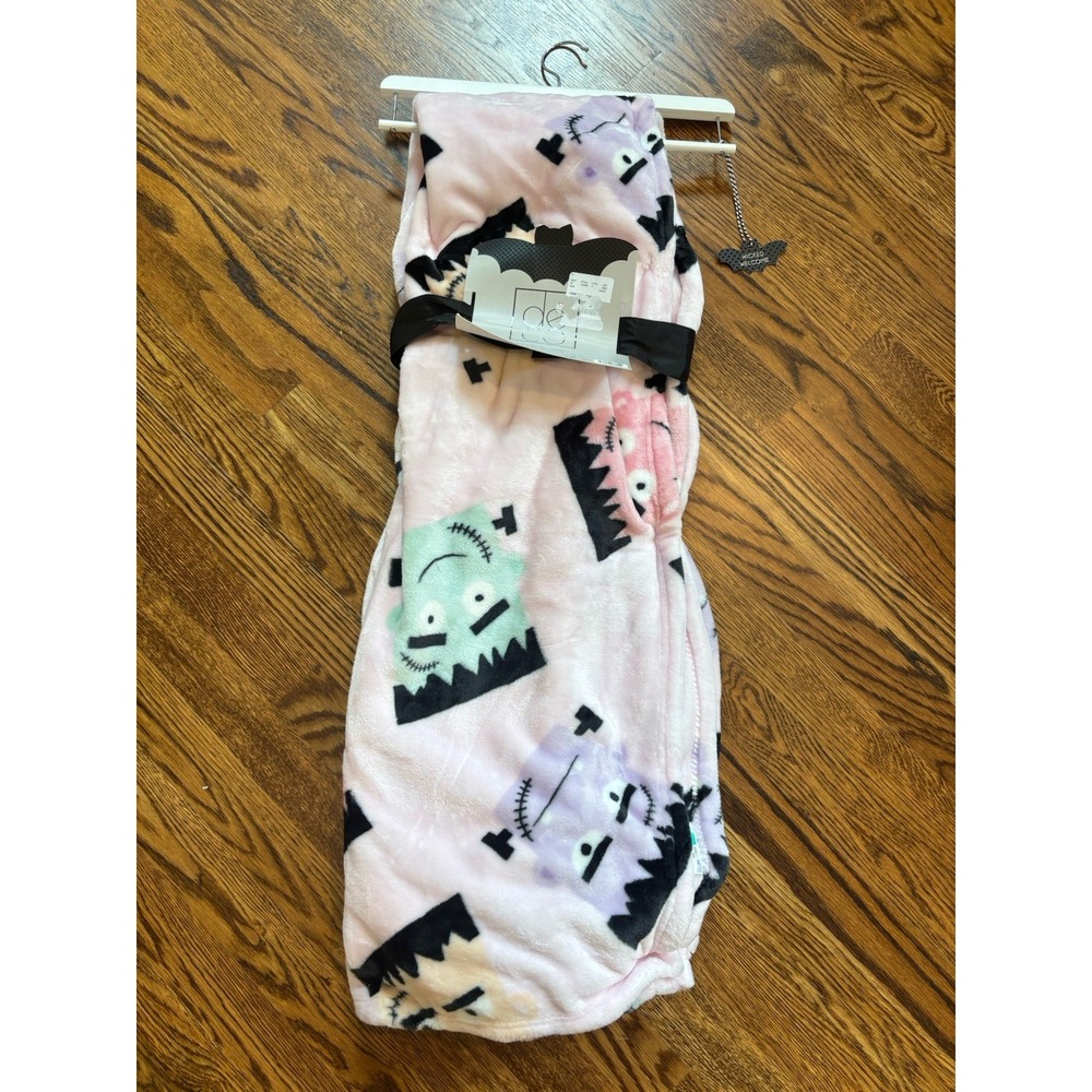 Halloween Pink Frankenstein Soft Plush Throw Blanket 50" X 70" NWT